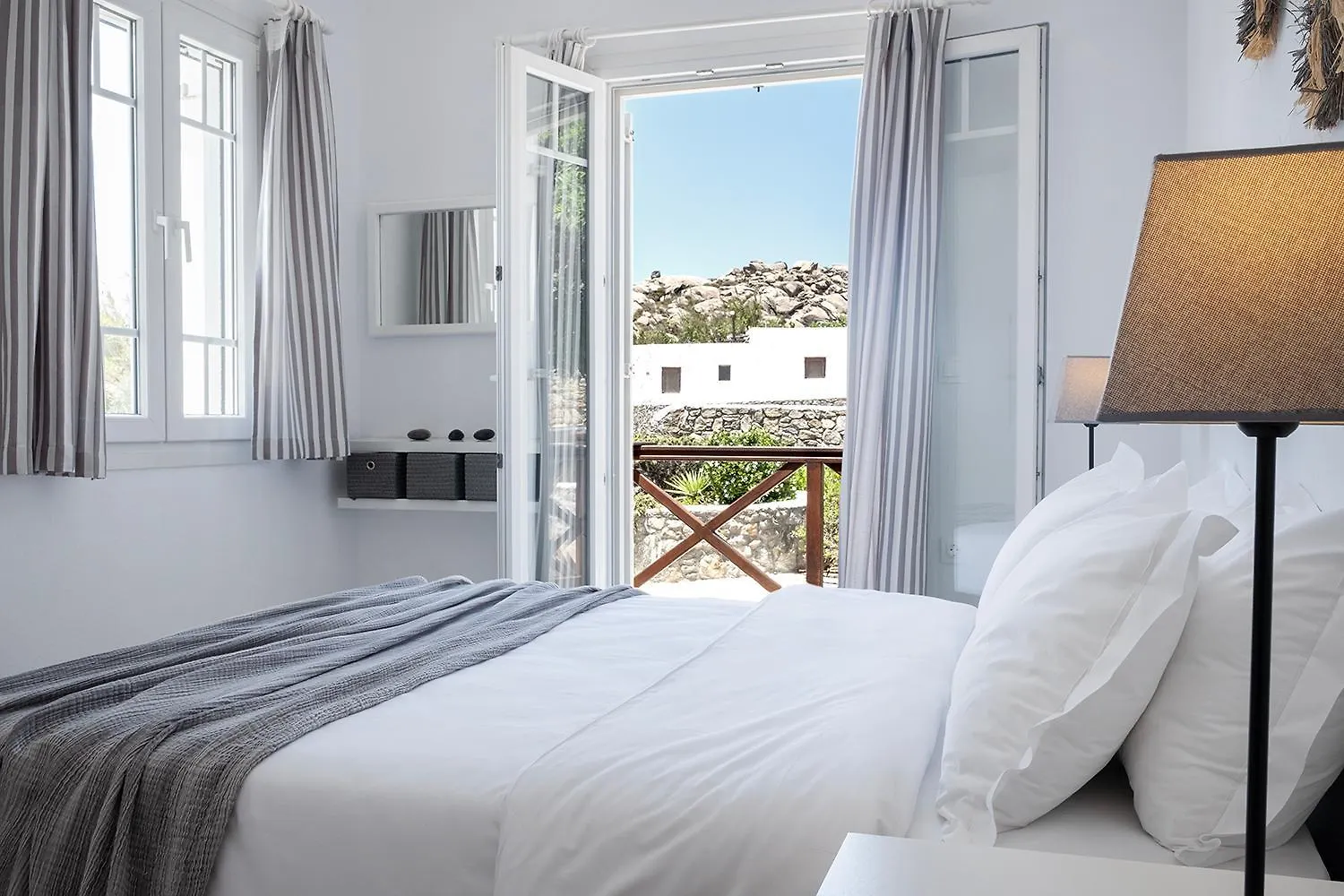 Baos Pool Villas Mykonos Town